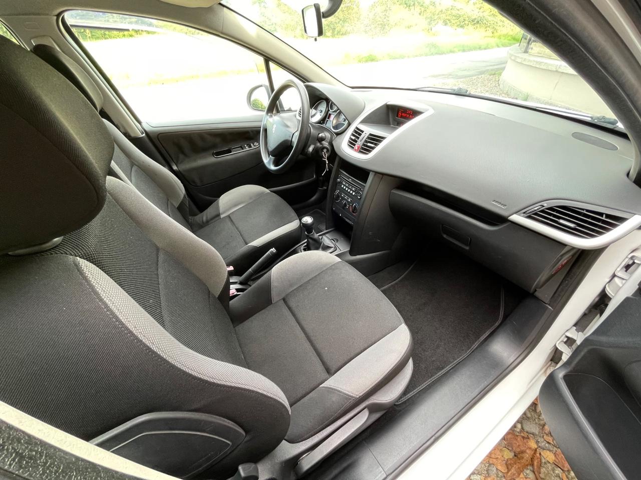 Peugeot 207 1.4 HDi 5p. Energie *NEOPATENTATI*