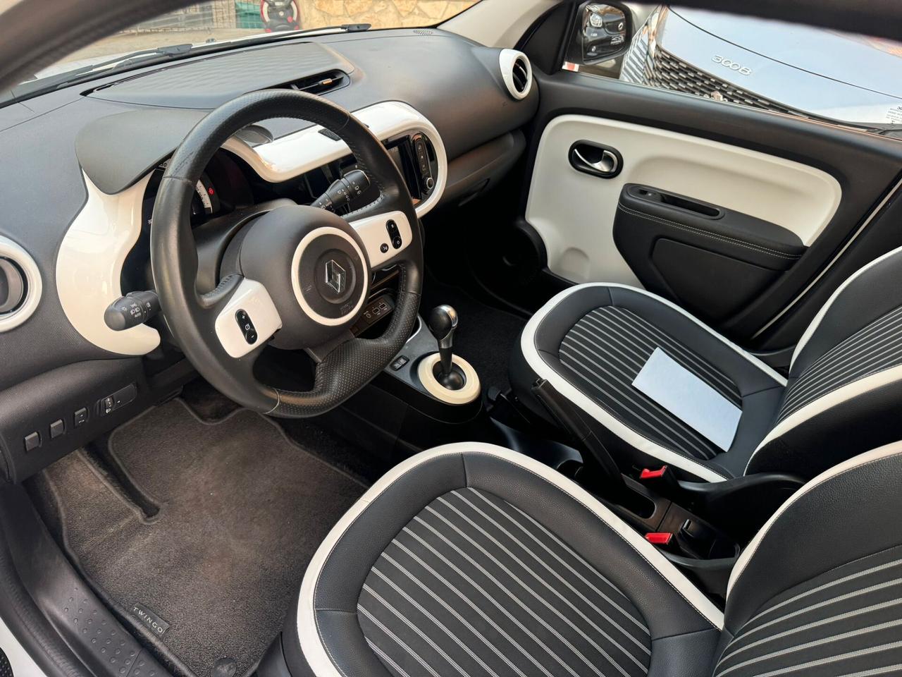 Renault Twingo TCe 95 CV EDC Intens