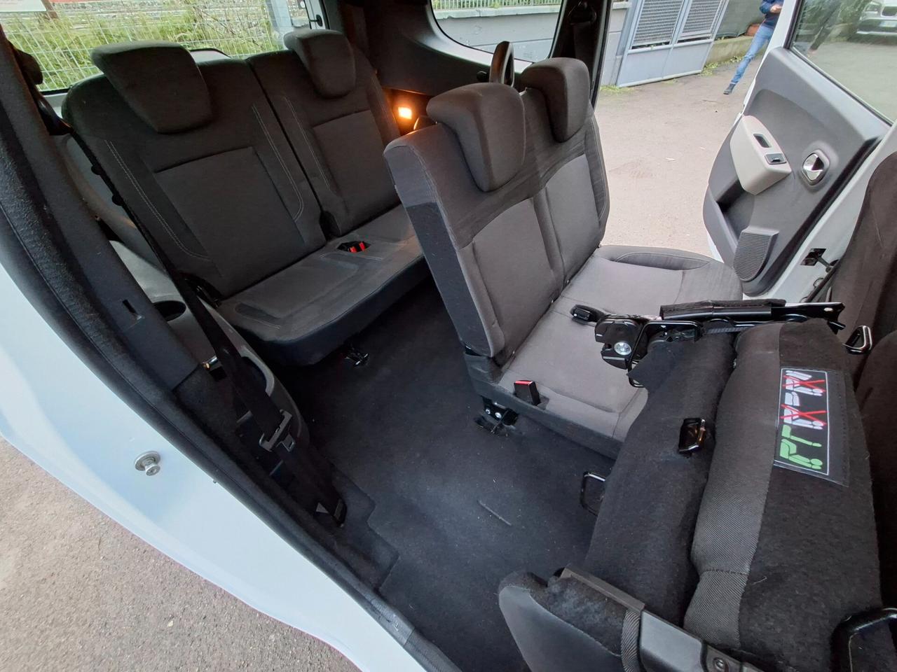 Dacia Lodgy 1.5 dCi 8V 110CV Start&Stop 7 posti Prestige