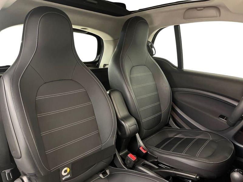 smart fortwo EQ Racingreen (22kW)