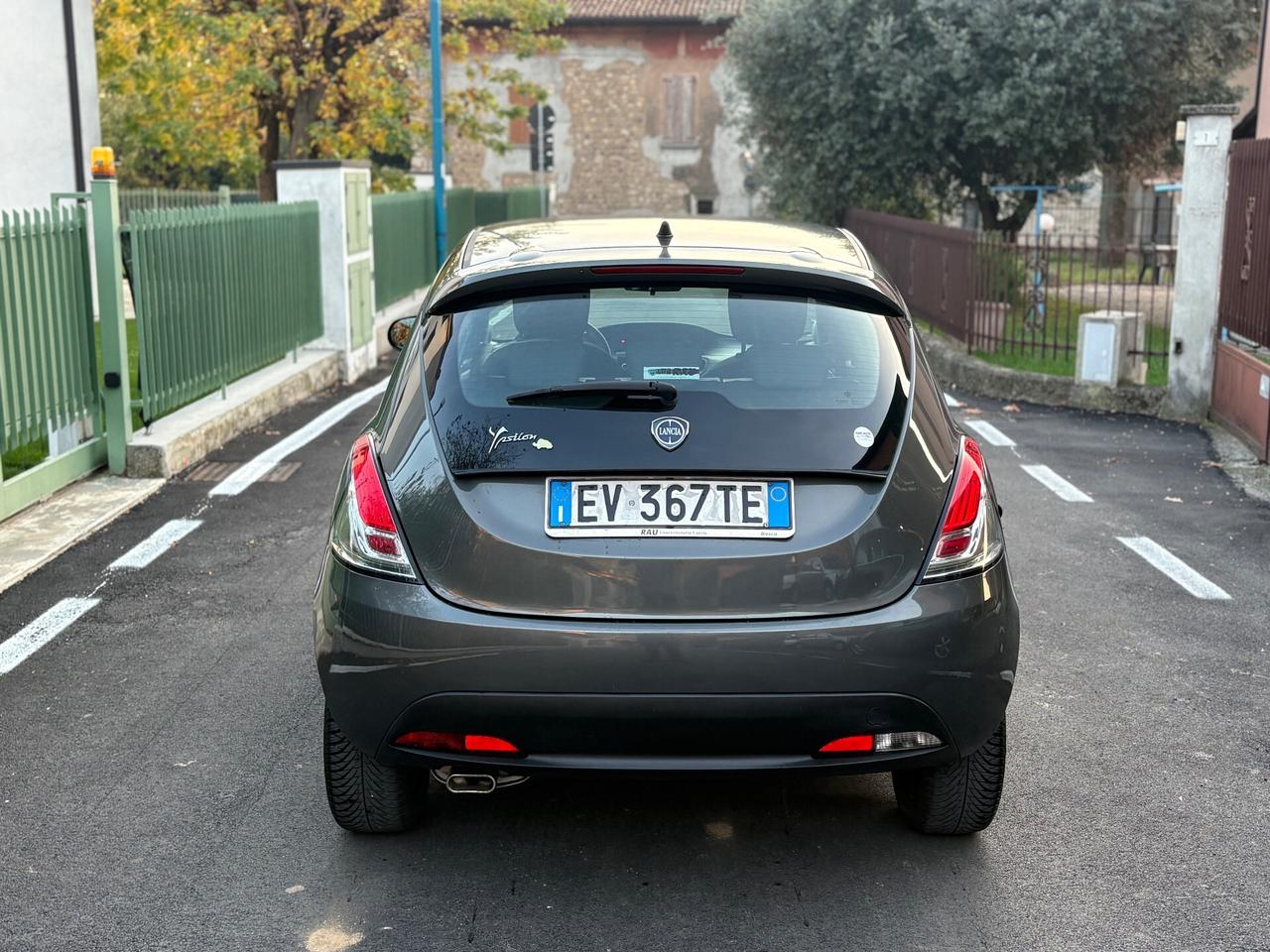 Lancia Ypsilon 1.2 BENZINA 2014 NEOPATENTATI