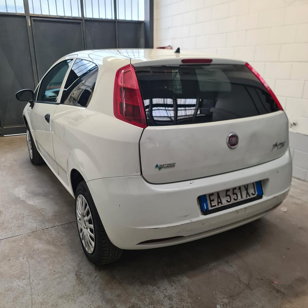 FIAT GRANDE PUNTO VAN 1.4 METANO