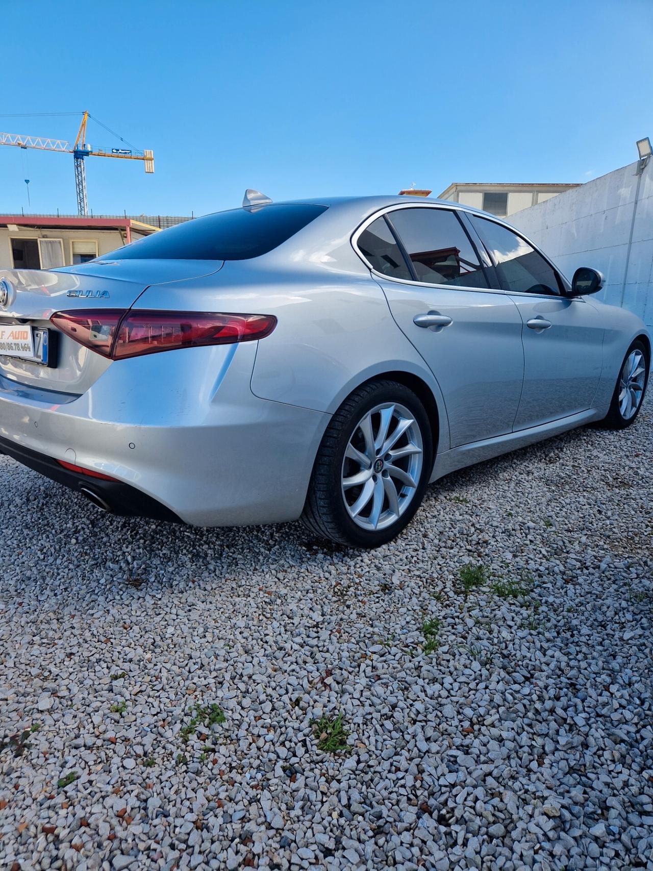 Alfa Romeo Giulia 2.2 Turbodiesel 180 CV Super automatica