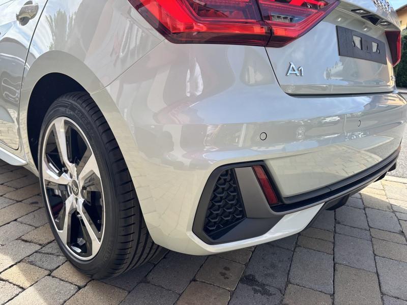 Audi A1 Sportback 30 1.0 tfsi S Line Edition 116cv s-tronic LED-PHONE APPS-17"