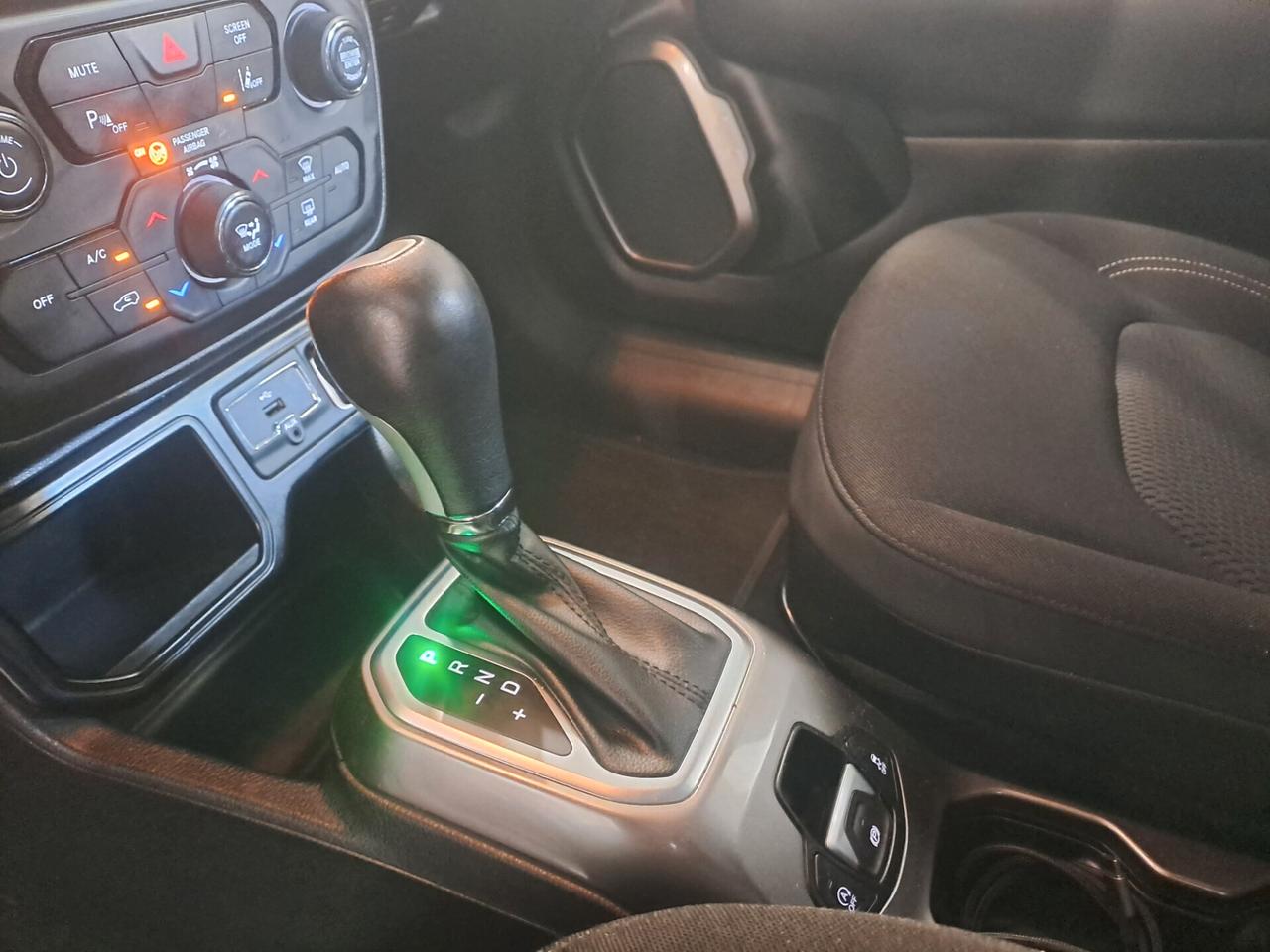 Jeep Renegade 1.3 T4 DDCT Limited