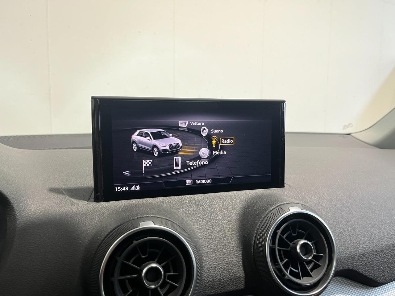AUDI Q2 30 TDI S-TRONIC BUSINESS
