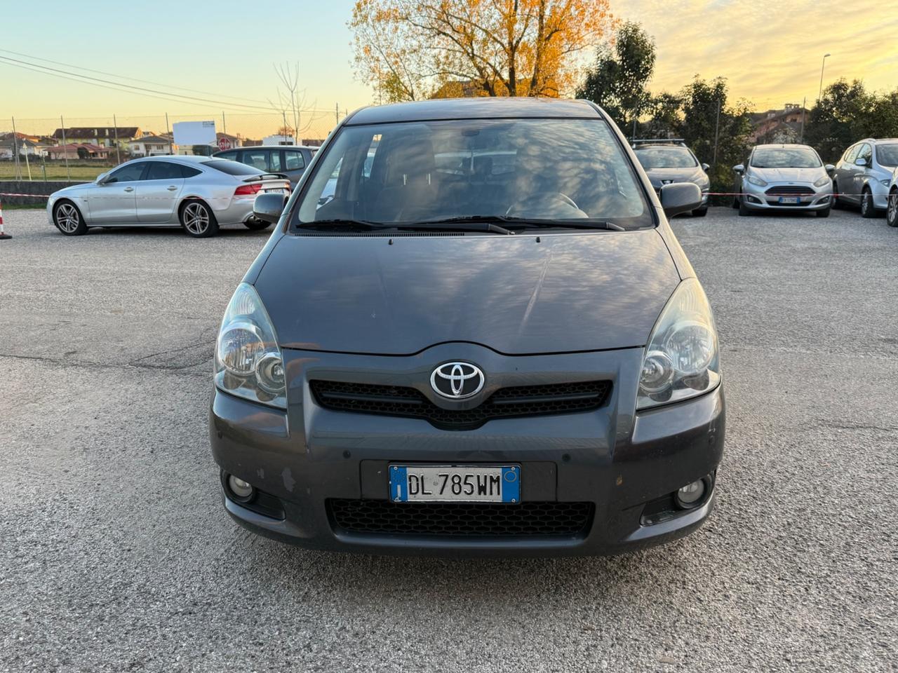 Toyota Corolla 2.0 16V D-4D 5 porte Sol ESP