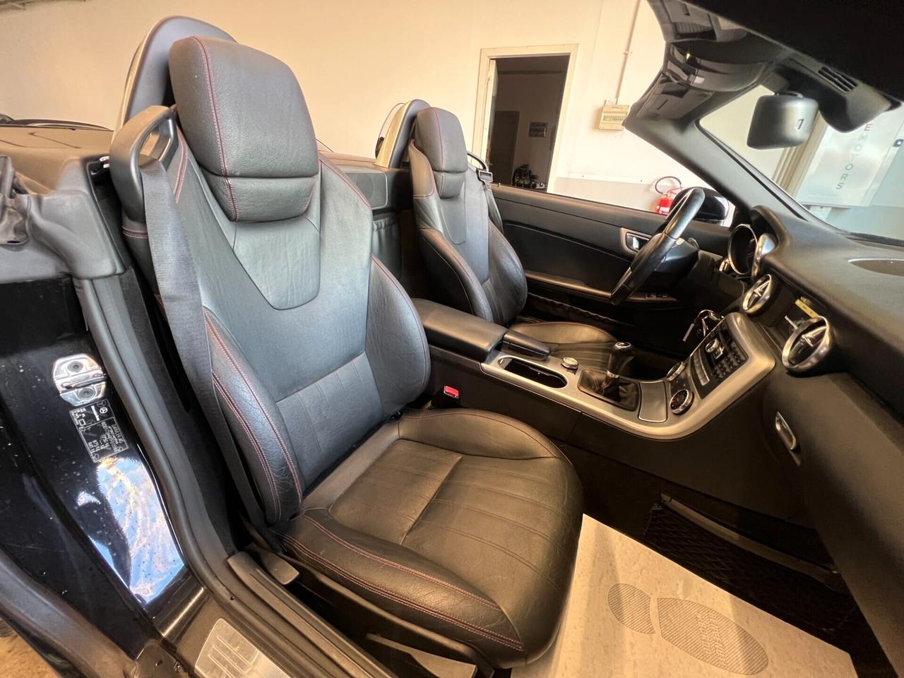 MERCEDES BENZ SLK 200 AMG PACK MANUALE 1PROPRIETARIO