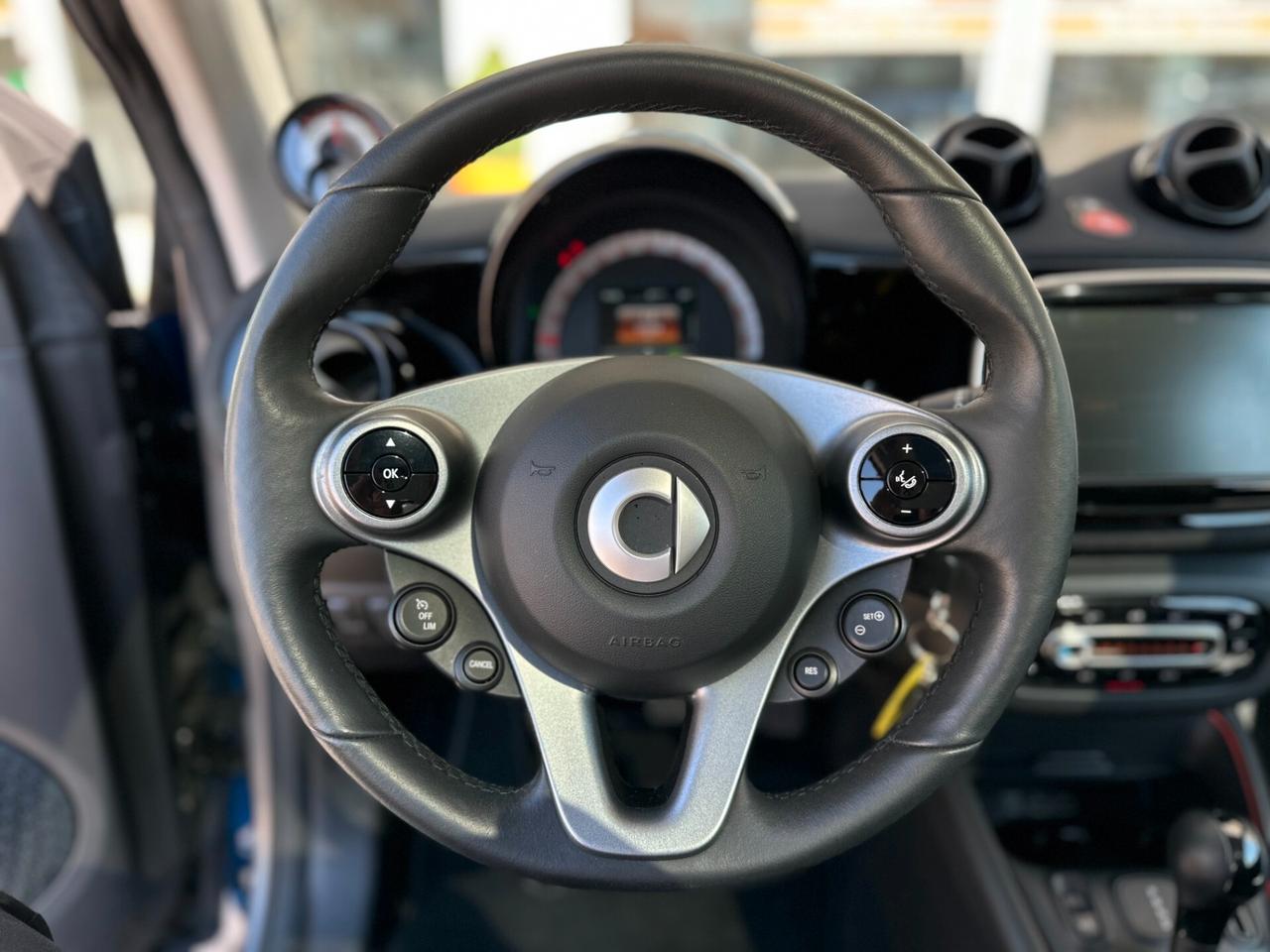 Smart ForTwo EQ Prime, Fari full led, Telecamera