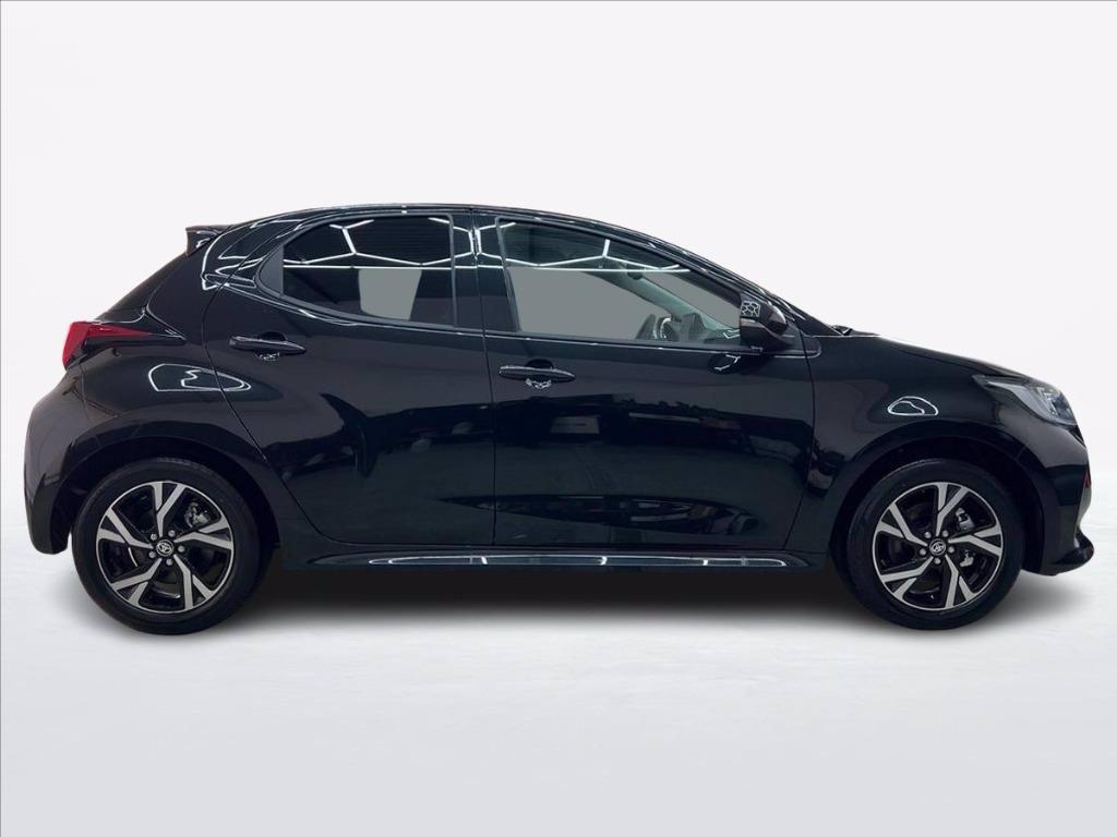 TOYOTA Yaris 1.5h Trend del 2025