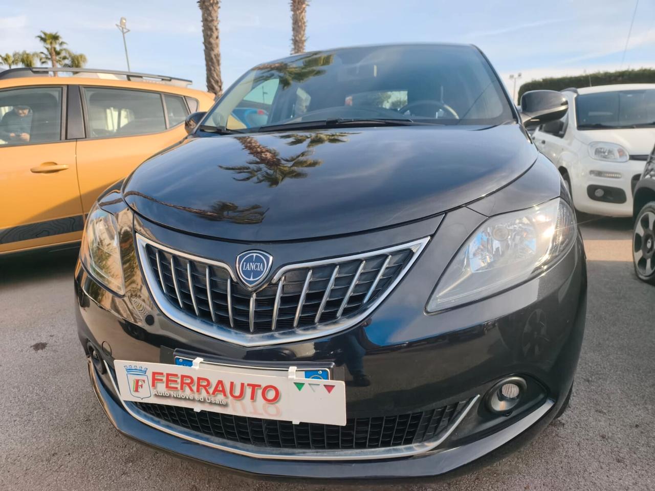 Lancia Ypsilon 1.0 70CV HYBRID PLATINUM