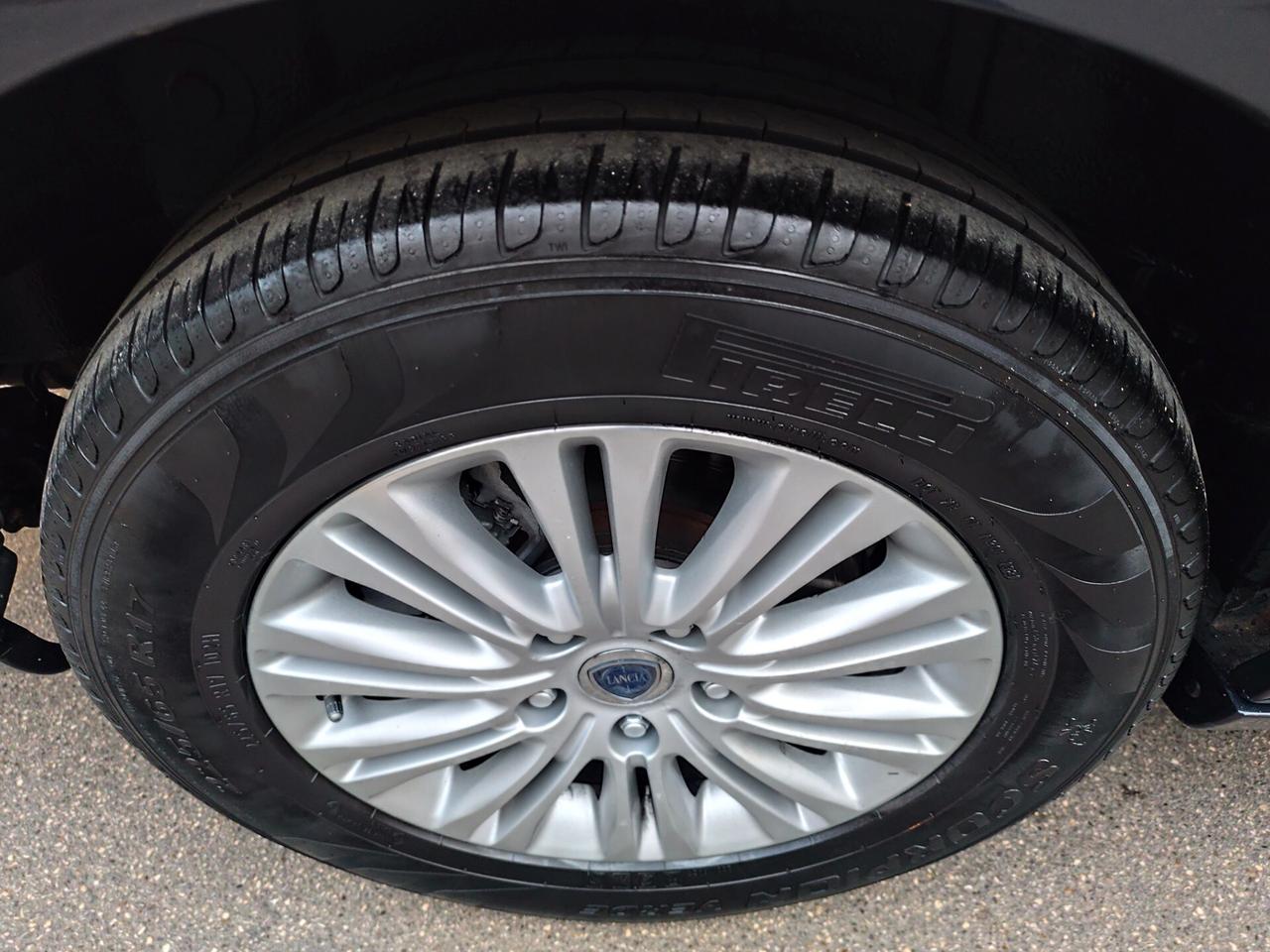 Lancia Voyager 2.8 CRDI 163CV 7 POSTI PERFETTA