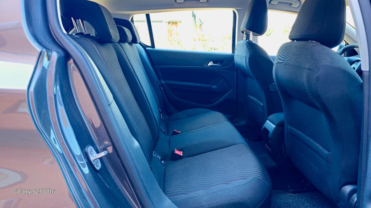 Peugeot 308 full opt. Garantita 12 mesi euro 6