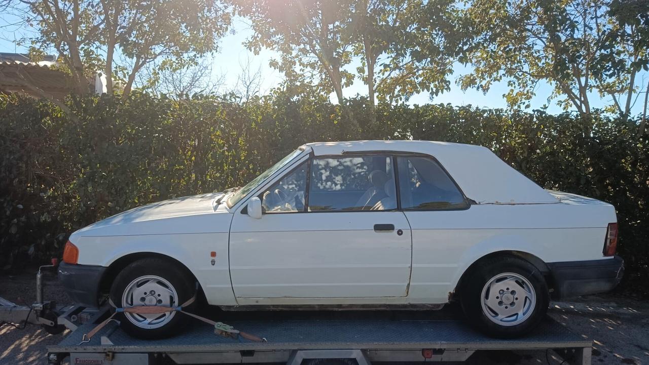 Ford Escort 1.4 Cabriolet Ghia