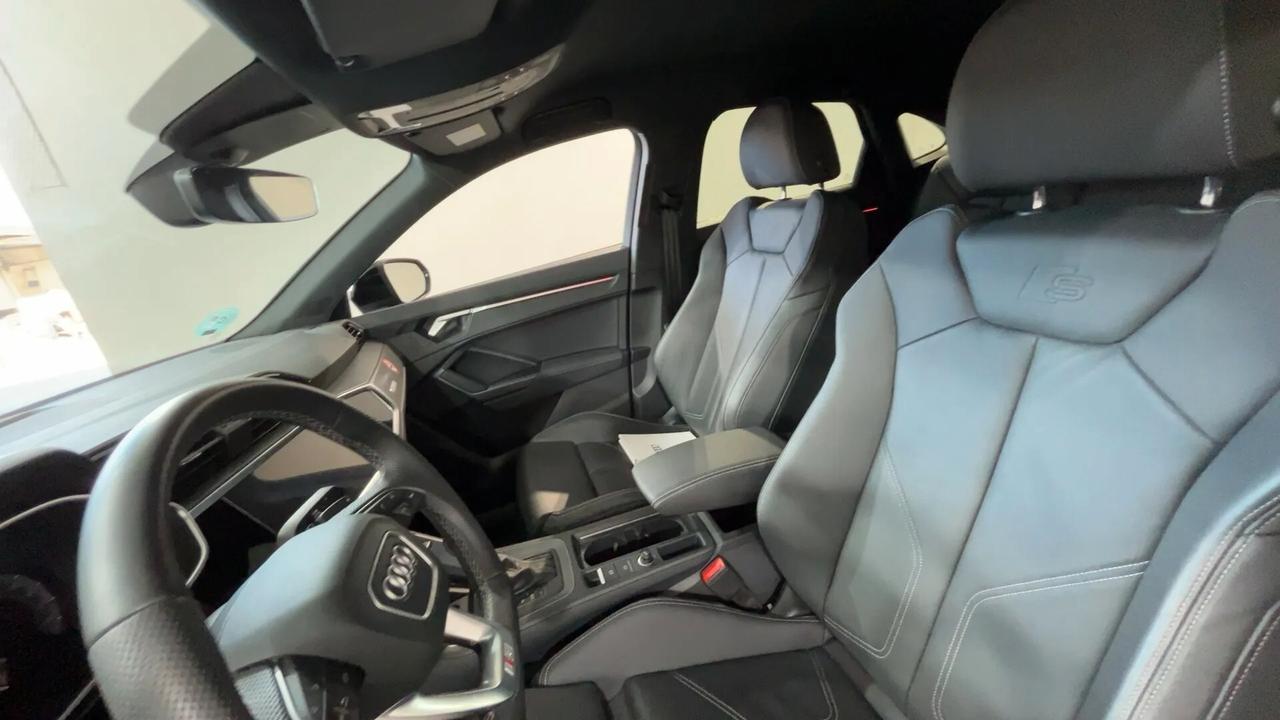 Audi Q3 SPB 35 TDI S tronic Identity Black