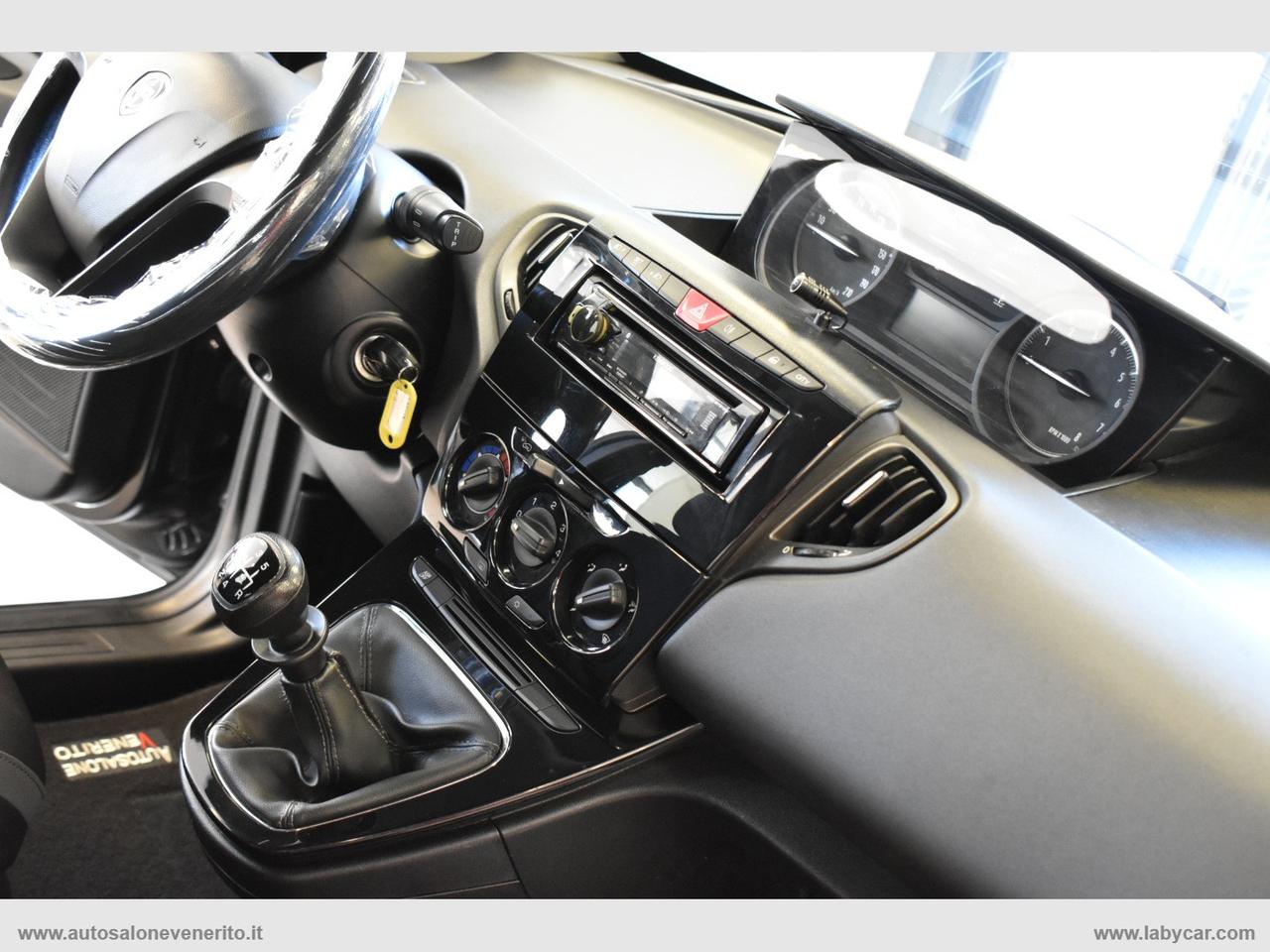 LANCIA Ypsilon 1.2 69 CV 5p. Gold
