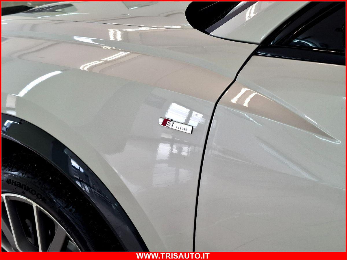 AUDI Q3 SPB 40 2.0 TDI S-Tronic Quattro S-Line Black Identity (TETTO PANORAMICO APRIBILE)