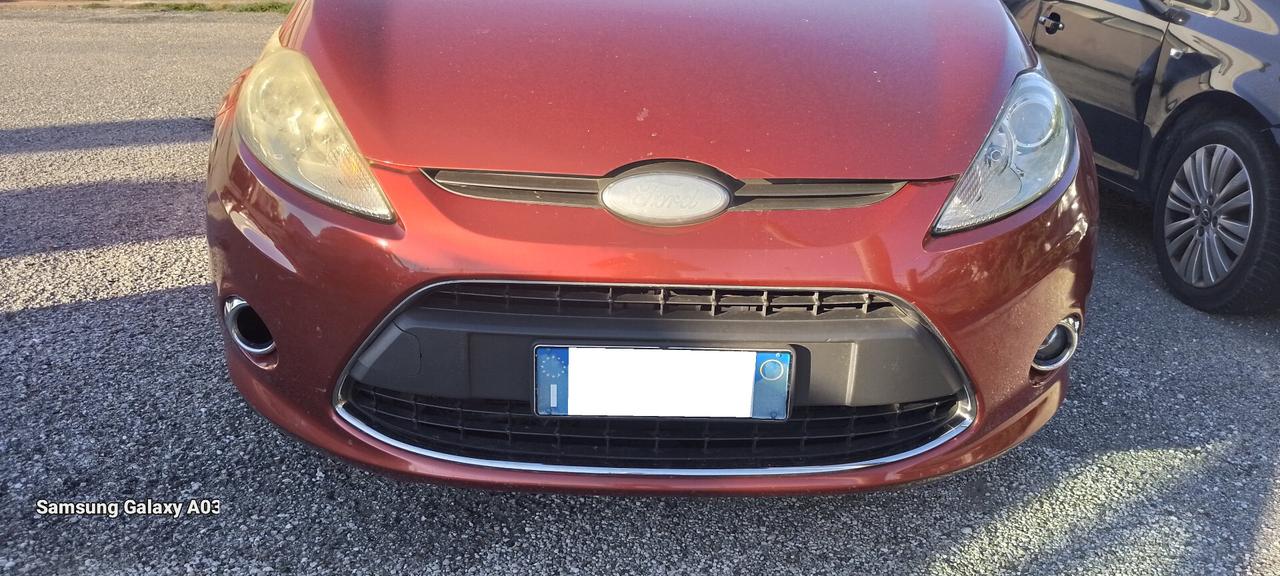 Ford Fiesta 1.4 5 porte Bz.- GPL Titanium