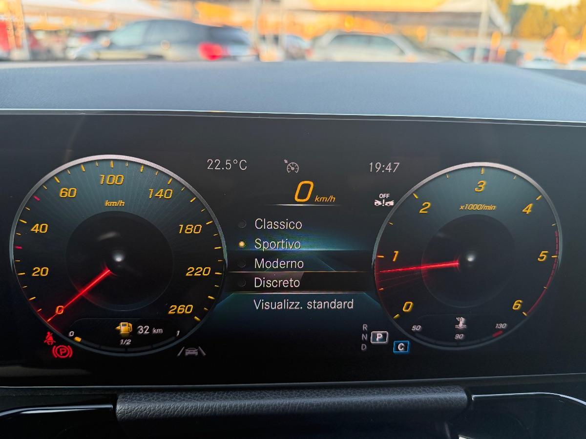 MERCEDES - Classe GLA - 200 d Automatic Premium
