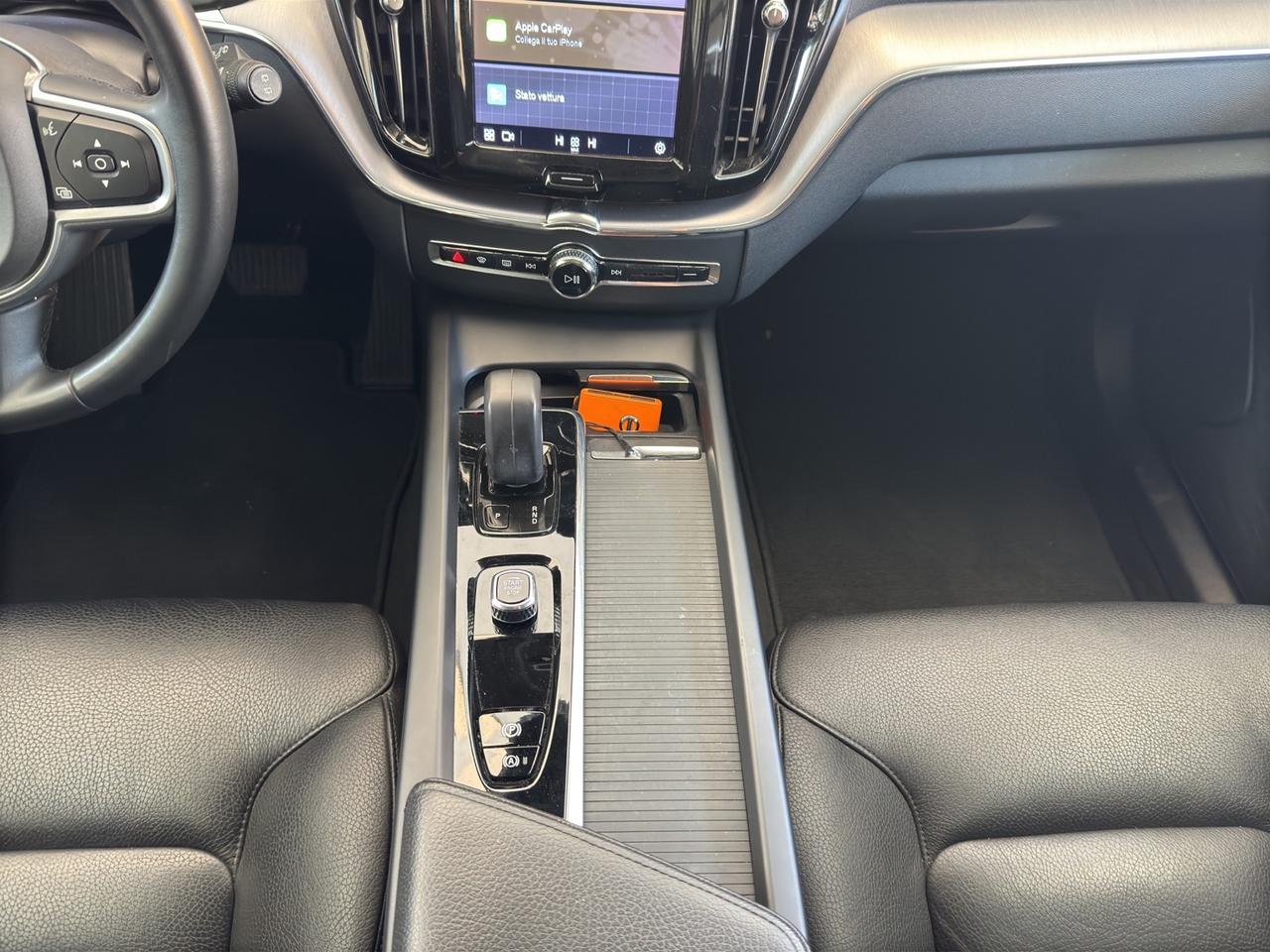 VOLVO XC60 B4 AWD MILD HYBRID MOMENTUM - 2021