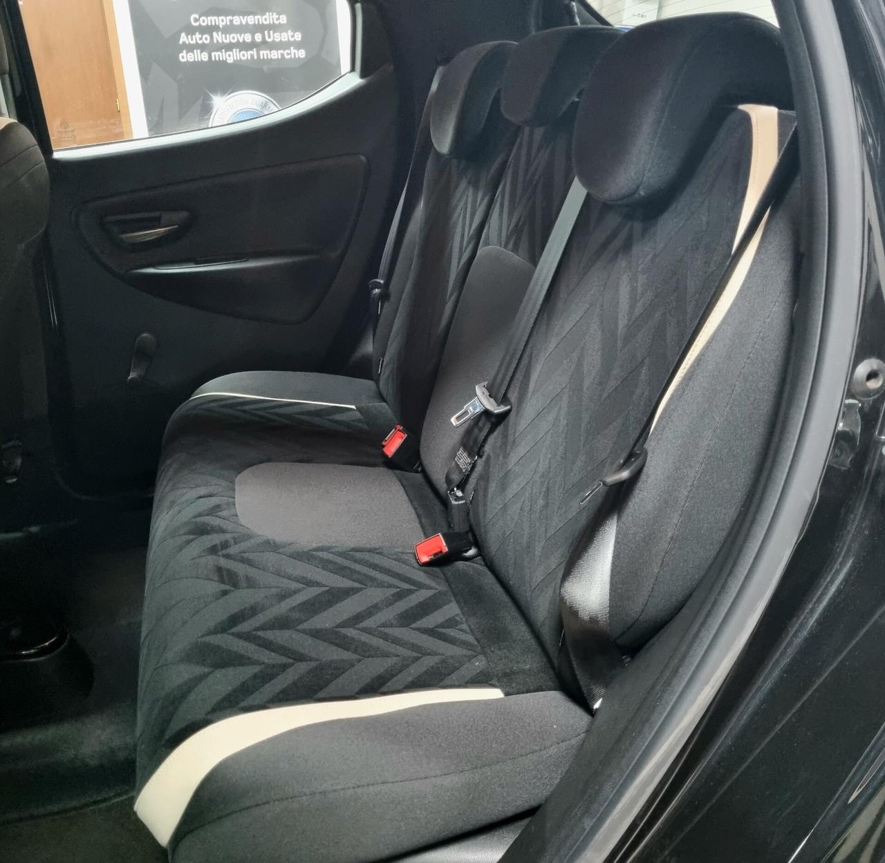 Lancia Ypsilon 1.2 69 CV 5 porte Gold