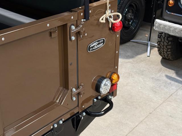 LAND ROVER Defender 90 diesel Soft-top