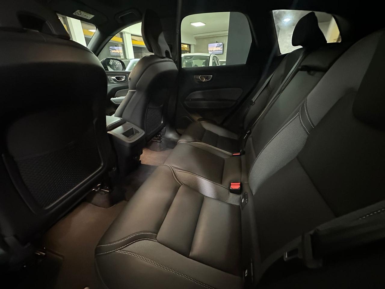 Volvo XC 60 Plus Dark 2.0 B4 MHEV N1 GARANZI #8622