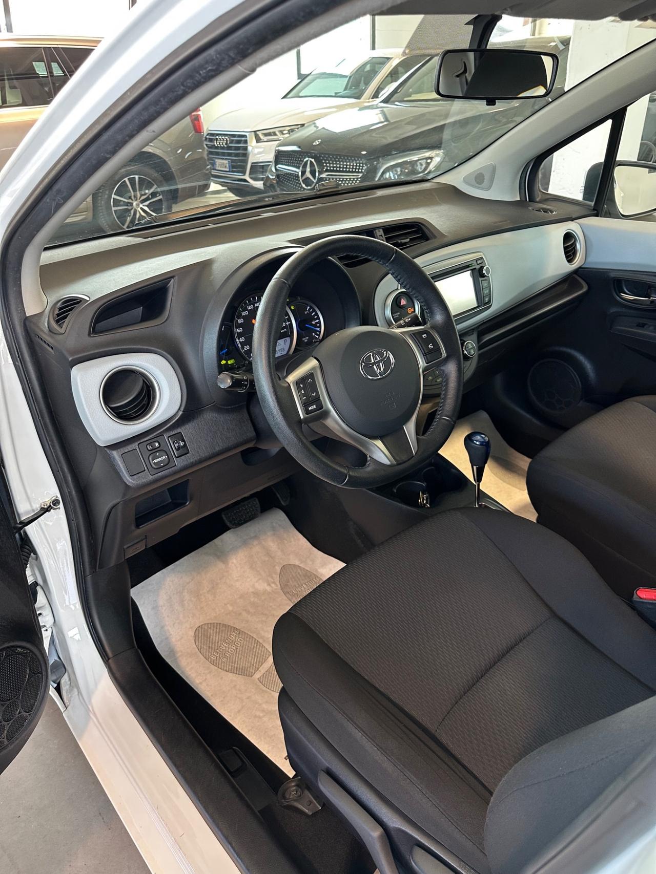 Toyota Yaris 1.5 Hybrid 5 porte Lounge Più