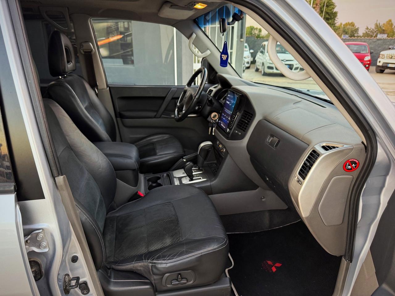 Mitsubishi Pajero 3.2 DI-D 16V aut. 5p. Instyle DPF