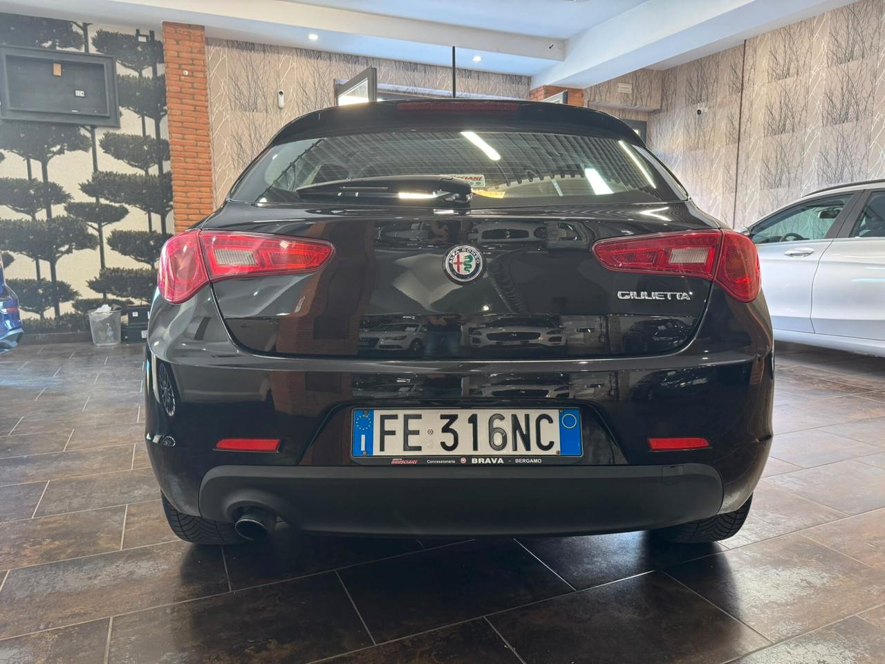 Alfa Romeo Giulietta 1.6 JTDm TCT 120 CV Business