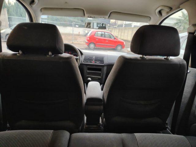 VOLKSWAGEN Golf 1.6 16V cat 5 porte Highline EURO 4 - NEOPATENTATI