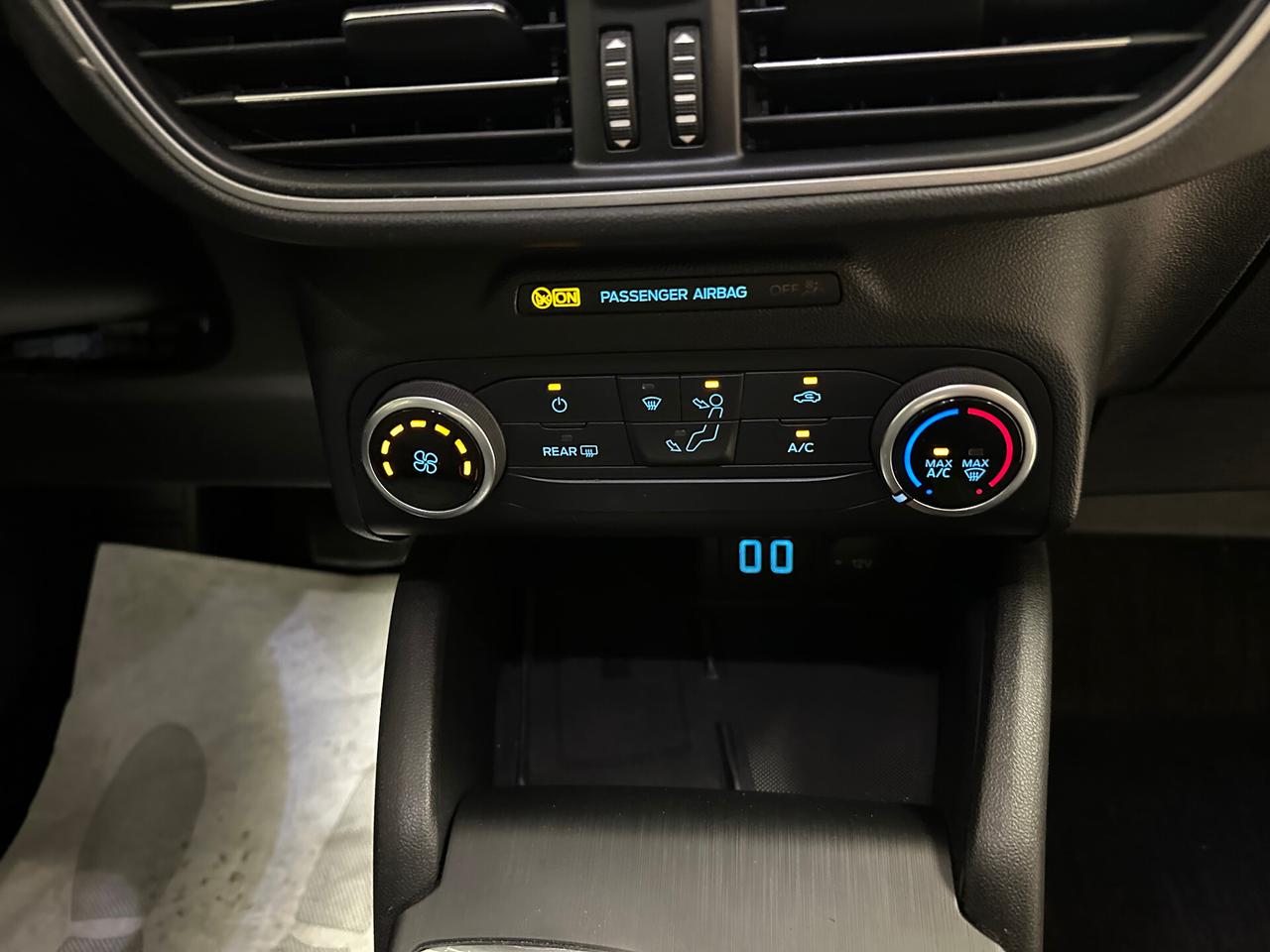 Ford Kuga 1.5 EcoBlue 120 CV aut. 2WD Connect 2021