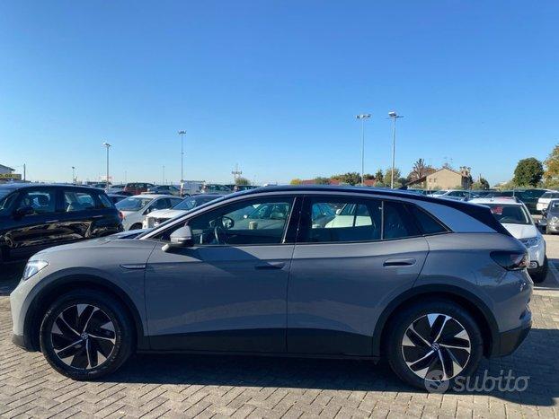 VOLKSWAGEN ID.4 Pro Performance