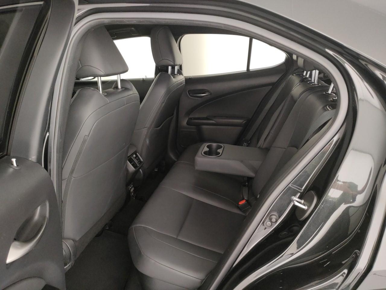 LEXUS UX 250h 2.0 Midnight 2wd cvt