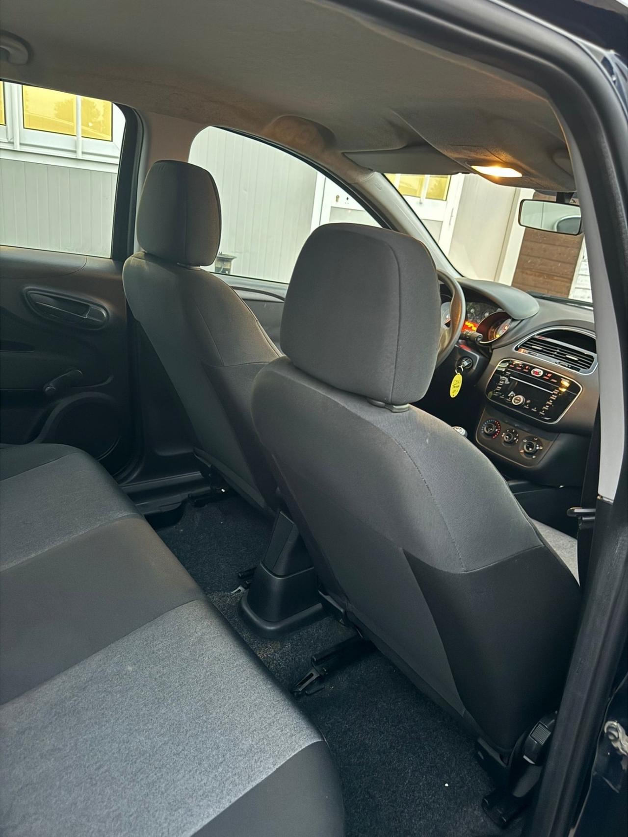 Fiat Punto 1.3 MJT II S&S 95 CV Street garanzia12