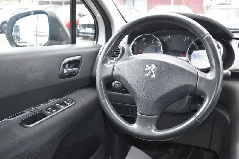 Peugeot 3008 1.6 8v HDi 115cv FAP Allure