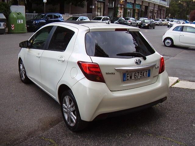 Toyota Yaris 1.5 Hybrid 5 porte Style NEOPATENTATI