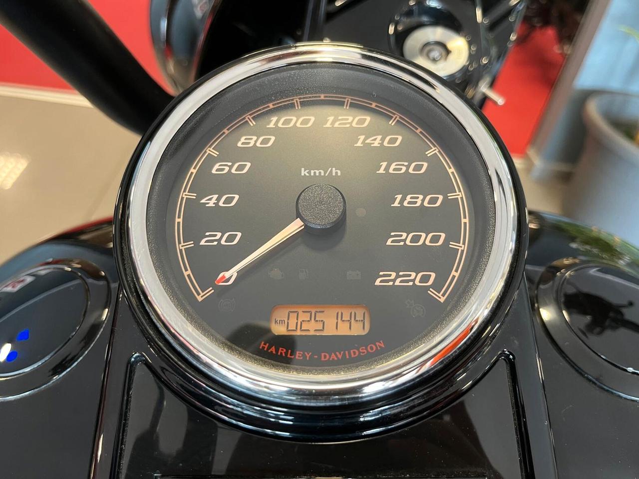 Harley-davidson FLHR Road King Special