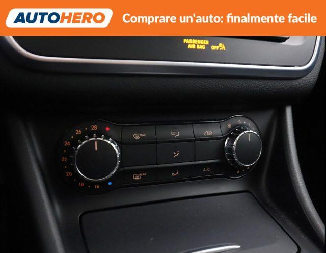 MERCEDES-BENZ GLA 200 d Automatic 4Matic Sport
