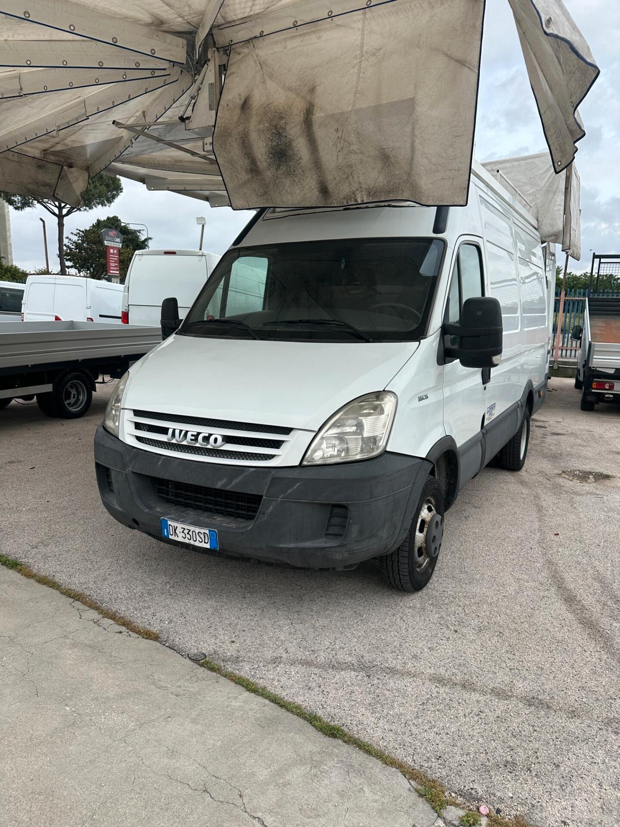 Iveco Daily 35c15 con tendone elettrico senza Atp