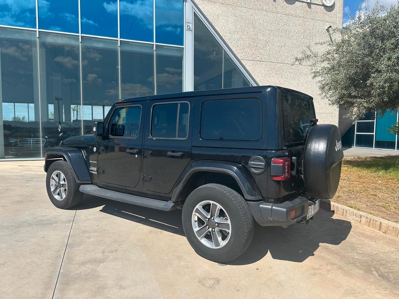 Jeep Wrangler 2.2 Mjt Sahara possibilità noleggio no scoring