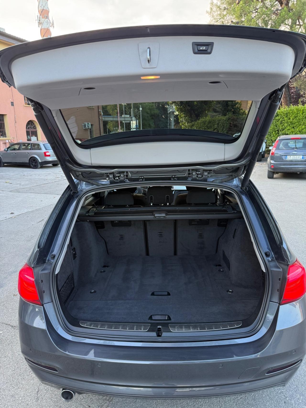 Bmw 318 318d Touring Luxury