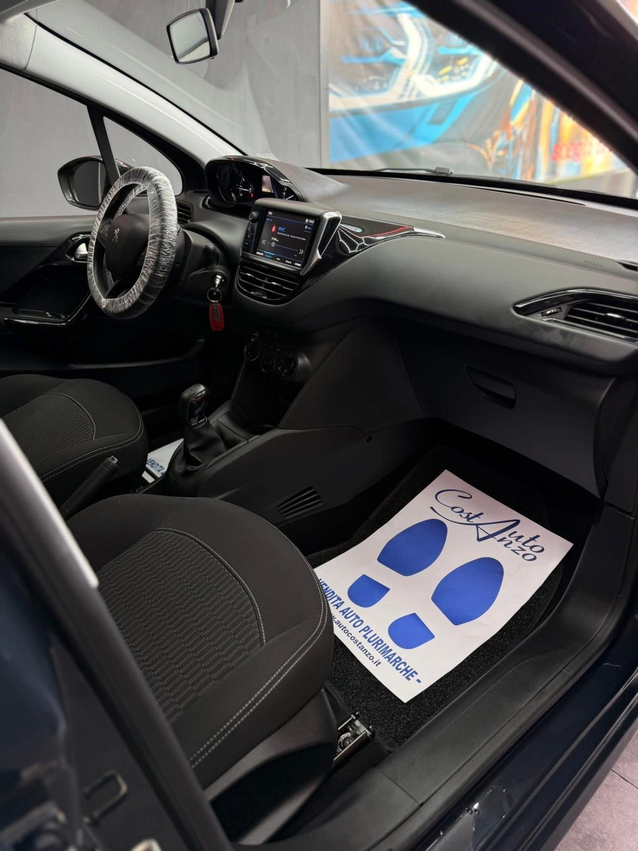 Peugeot 208 1.2 Benzina 82 cv 9556 KM UNICA