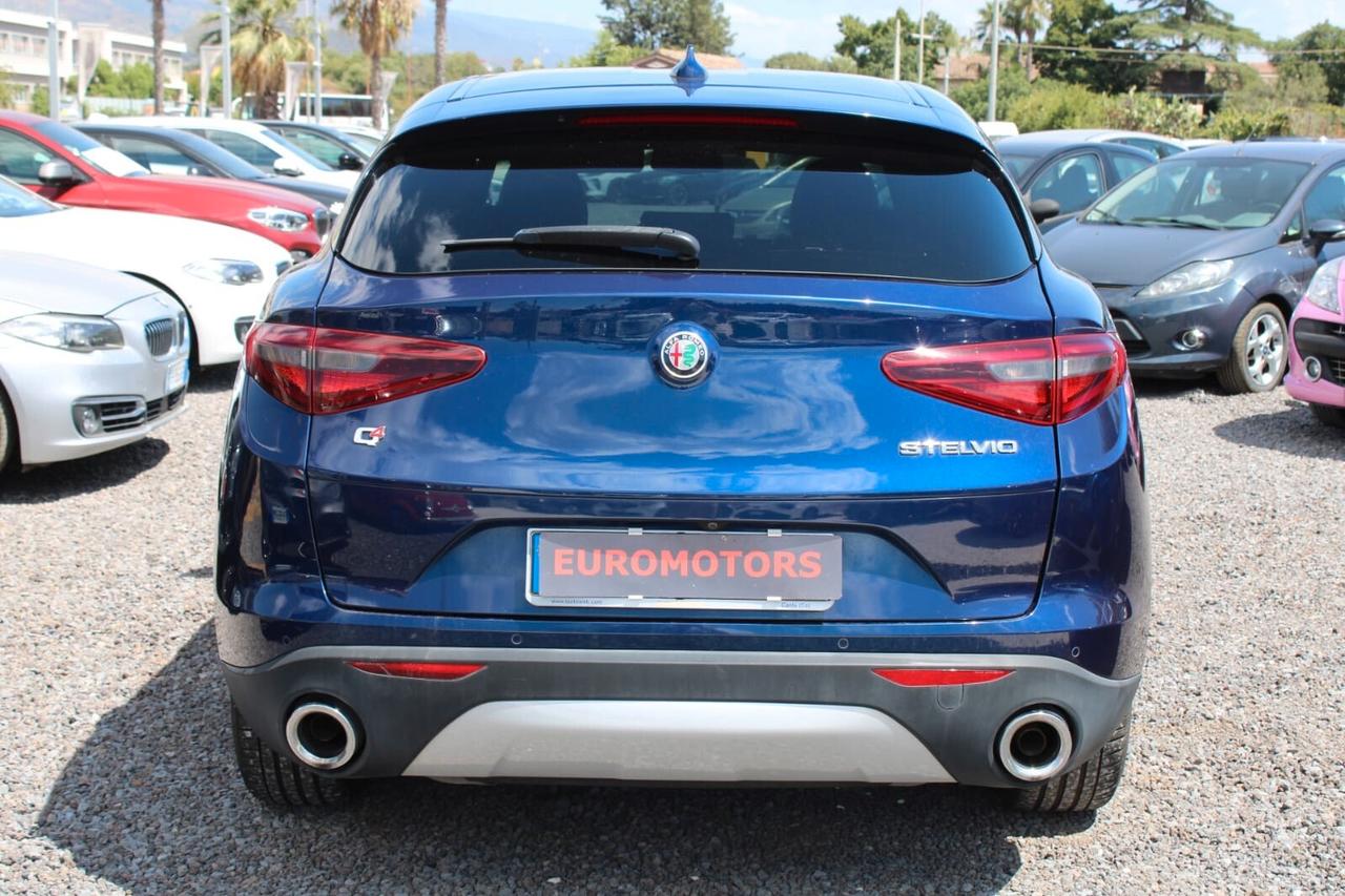 Alfa Romeo Stelvio Tua A SOLI 338€ al mese Anticipo Zero