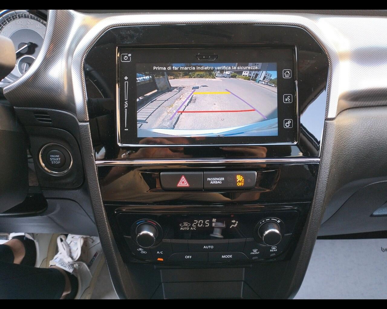 SUZUKI Vitara (2015) Vitara 1.4 Hybrid Top