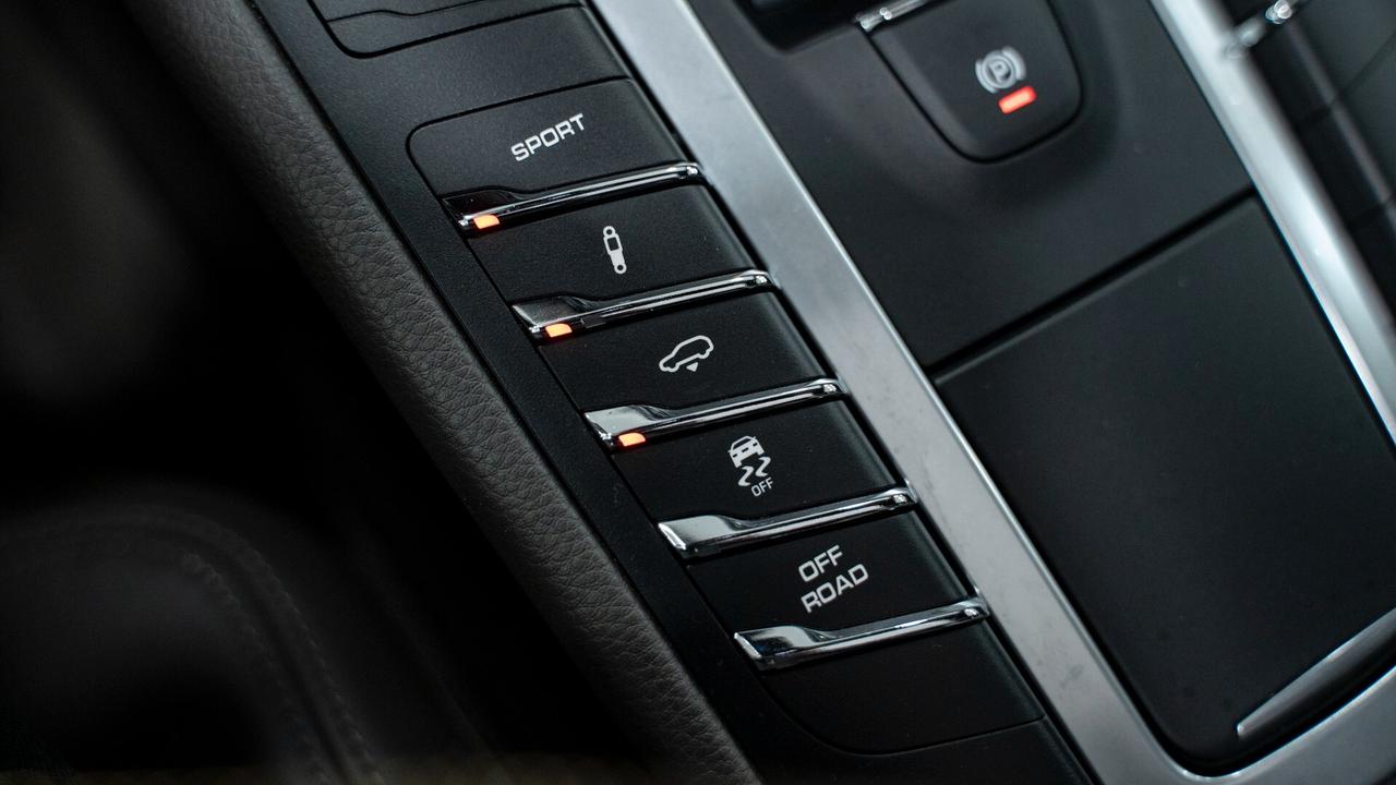 Porsche Macan 2.0 245 CV PDK 21" TETTO SOSP. PACK CHRONO PELLE X