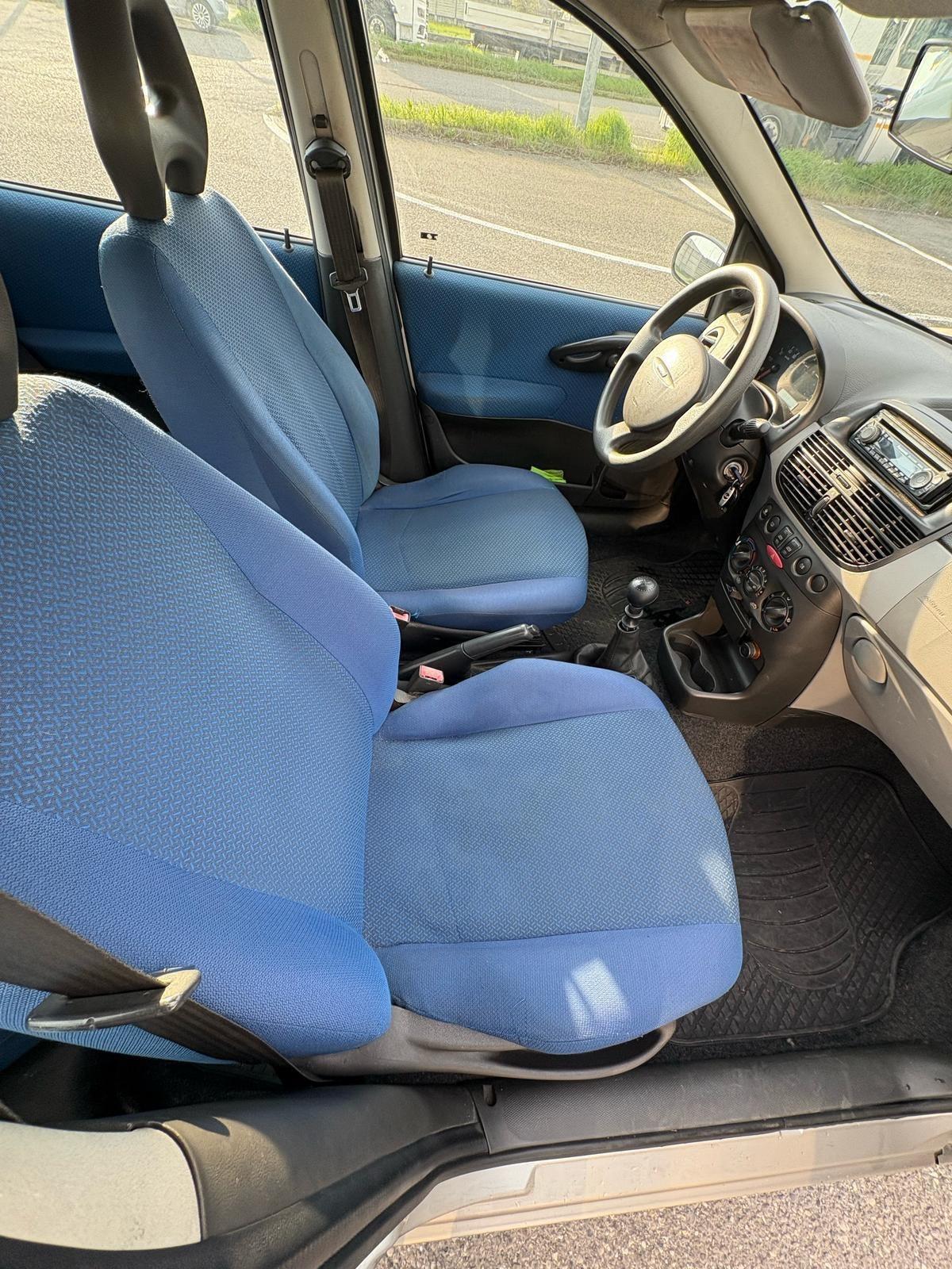 Fiat Punto 1.2i cat 5 porte ELX