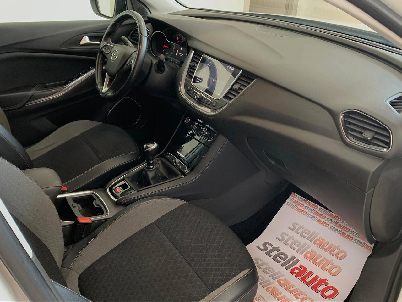 Opel Grandland X 1.2 130 CV Business