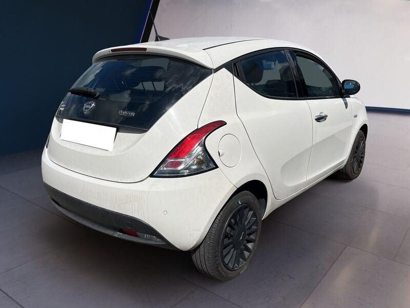 Lancia Ypsilon III 2021 1.0 hybrid Silver s&s 70cv