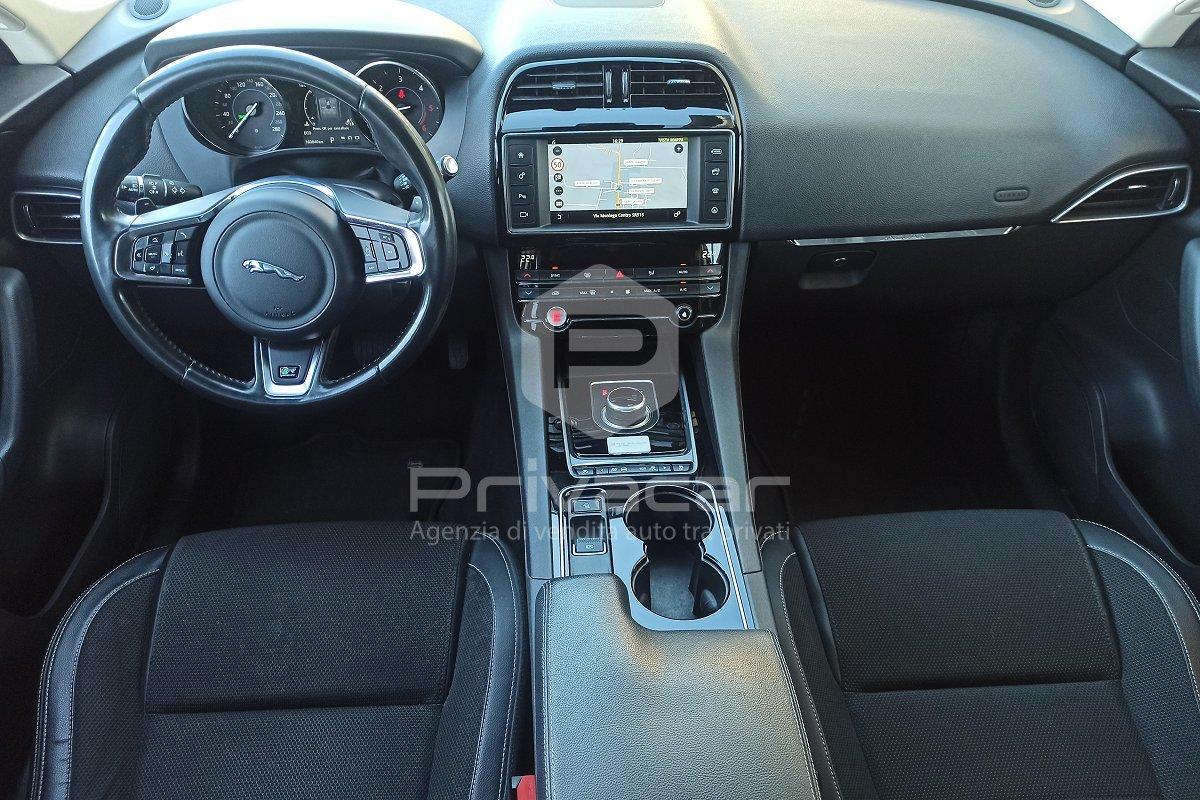 JAGUAR F-Pace 2.0 D 180 CV AWD aut. R-Sport